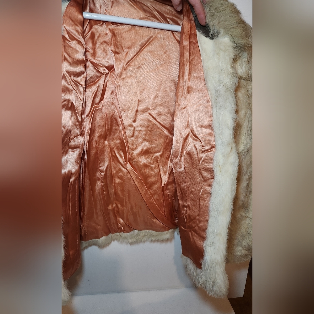 Rabbit fur coat woman's size medium - Picture 2 of 4
